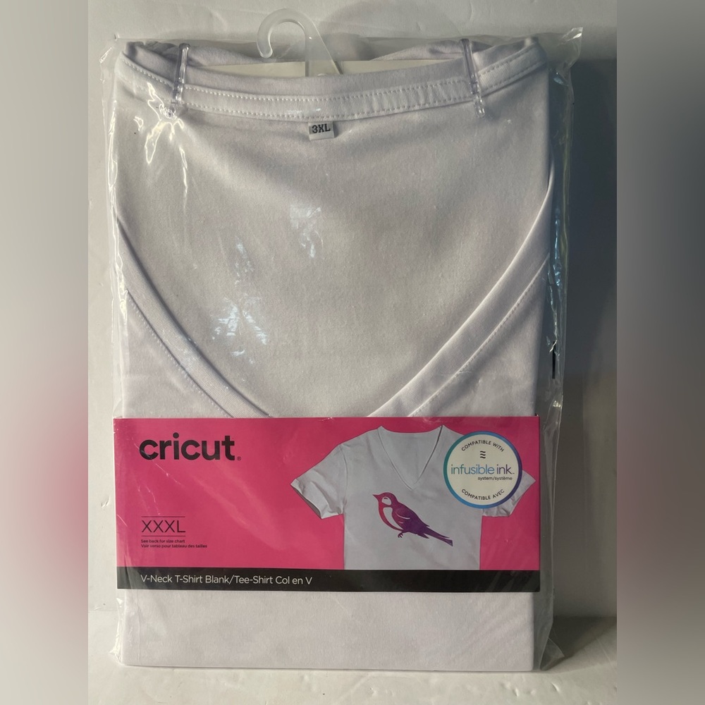 Cricut Women's V-Neck T-Shirt BLANK White 3XL Infusible Ink Compatible - 2008111